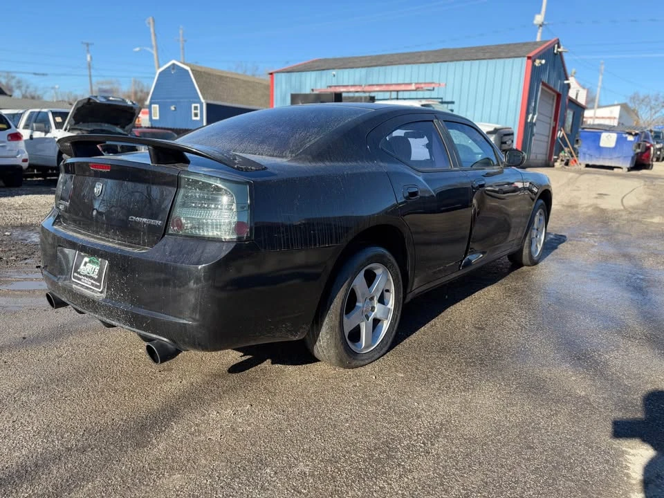 2010 Dodge Charger 6th Gen - Image 5 of 12