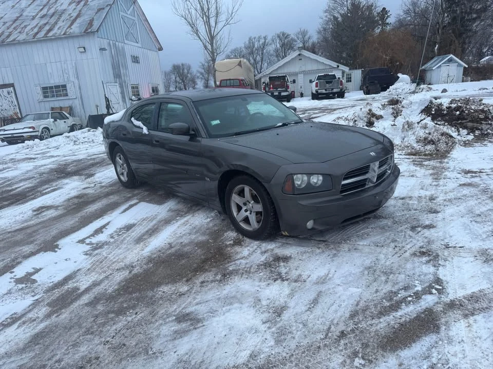 2010 Dodge Charger 6th Gen - Image 2 of 5