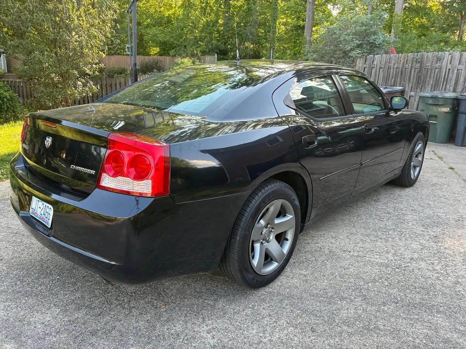 2010 Dodge Charger 6th Gen - Image 6 of 14
