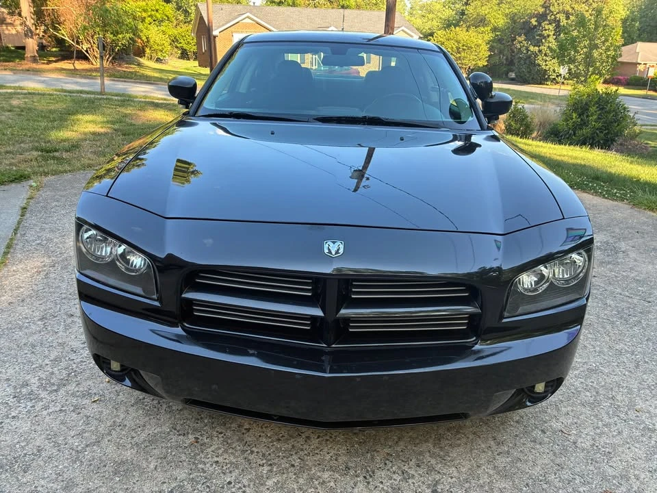 2010 Dodge Charger 6th Gen - Image 2 of 14