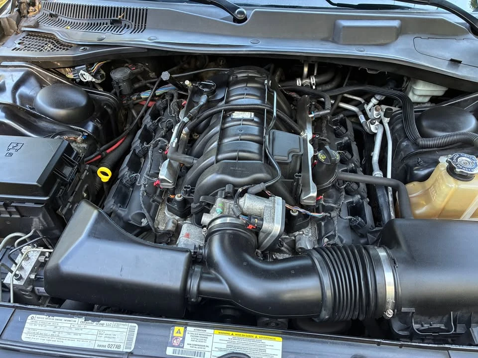 2010 Dodge Charger 6th Gen - Image 13 of 14