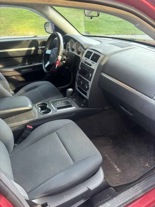 2010 Dodge Charger 6th Gen - Image 11 of 12