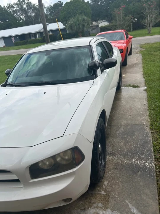 2010 Dodge Charger 6th Gen - Image 9 of 9