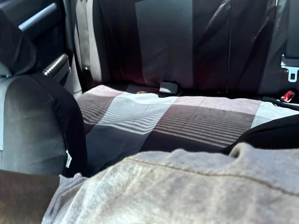 2010 Dodge Charger 6th Gen - Image 3 of 9