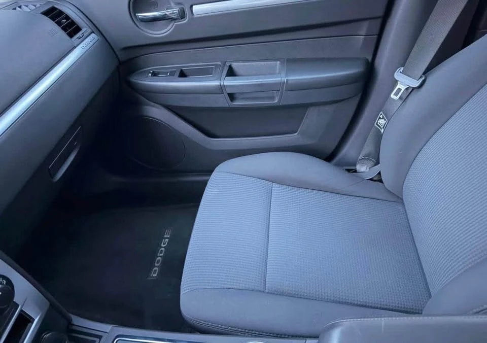 2010 Dodge Charger 6th Gen - Image 8 of 20