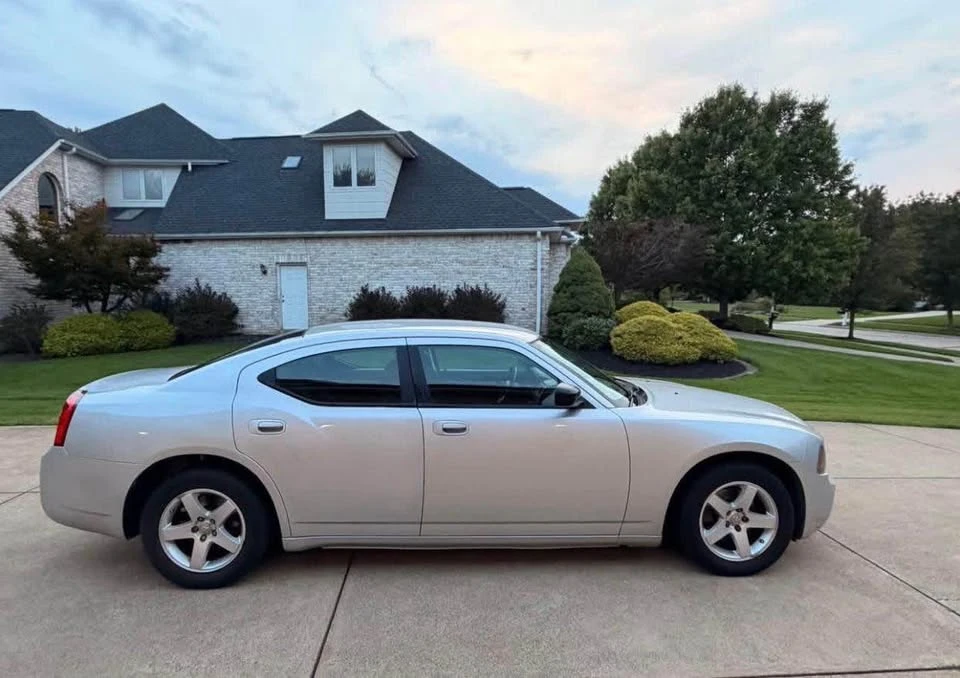 2010 Dodge Charger 6th Gen - Image 16 of 20