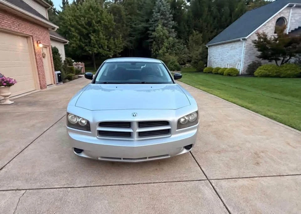 2010 Dodge Charger 6th Gen - Image 2 of 20