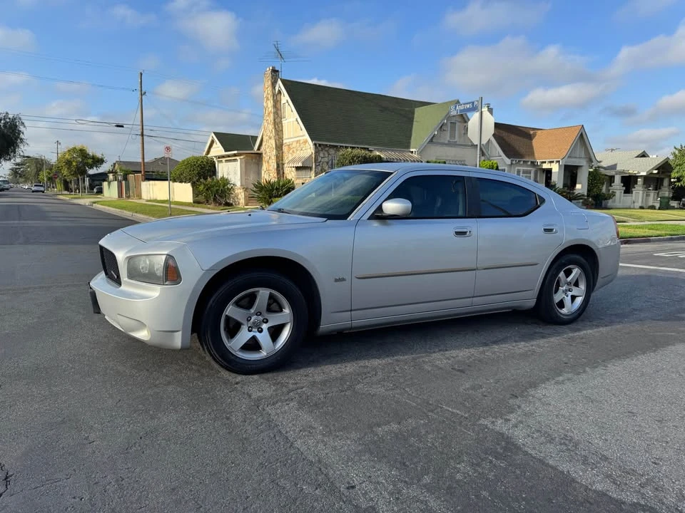 2010 Dodge Charger 6th Gen - Image 3 of 8