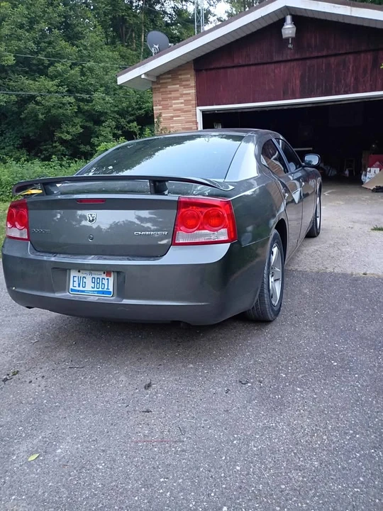 2010 Dodge Charger 6th Gen - Image 6 of 7