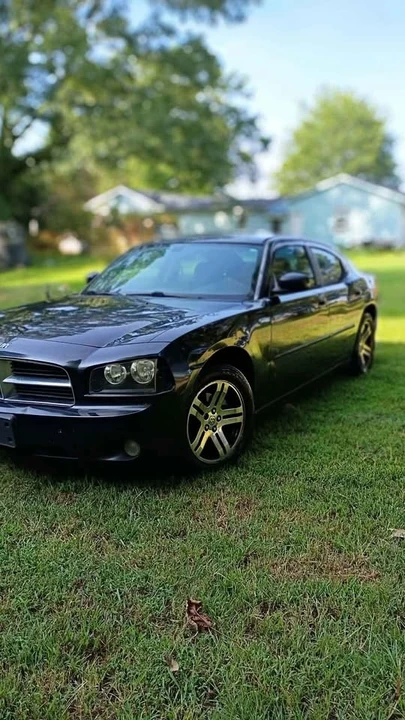 2010 Dodge Charger 6th Gen - Image 2 of 7