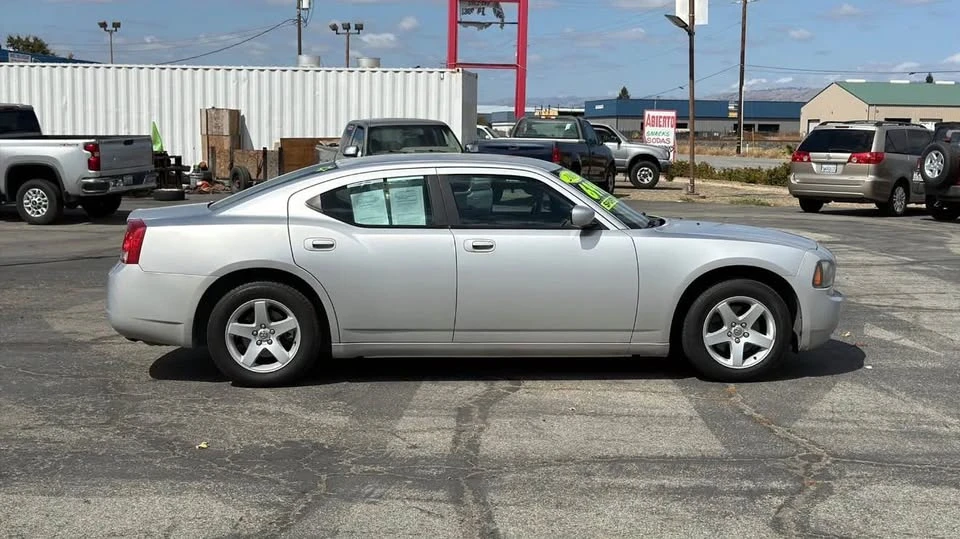 2010 Dodge Charger 6th Gen - Image 7 of 14