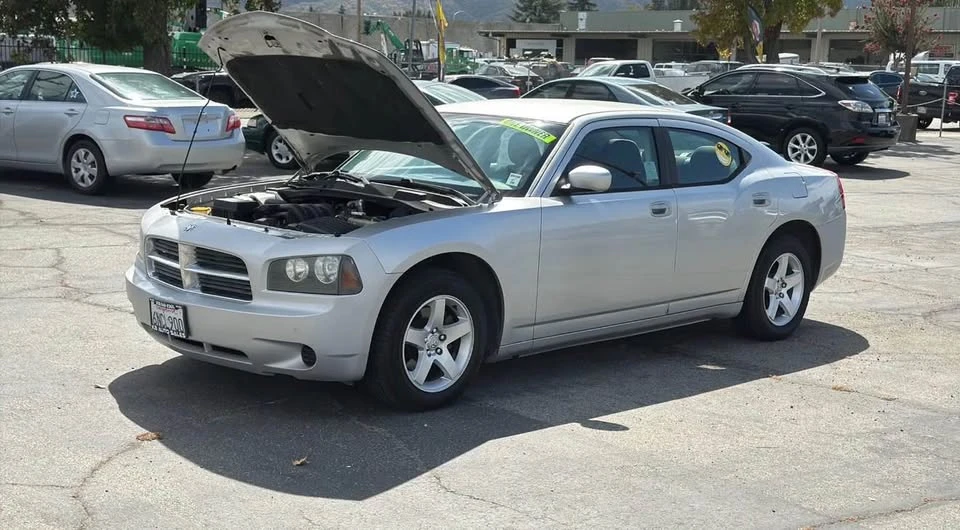 2010 Dodge Charger 6th Gen - Image 9 of 14