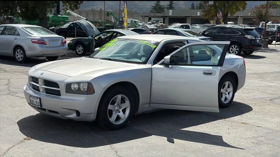 2010 Dodge Charger 6th Gen - Image 10 of 14