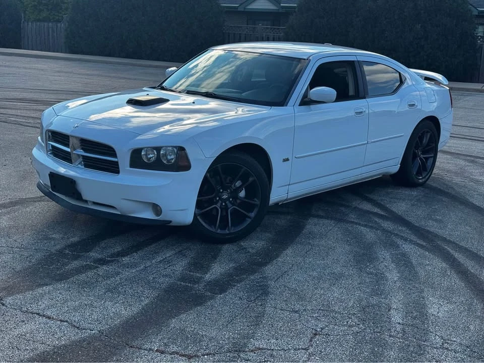 2010 Dodge Charger 6th Gen - Image 3 of 4