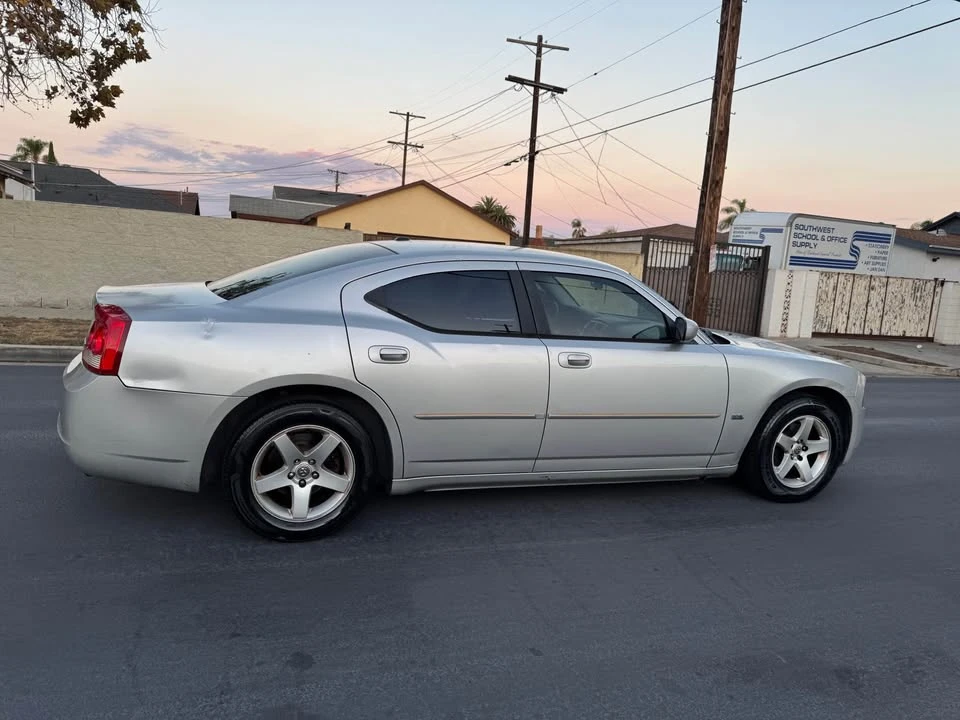 2010 Dodge Charger 6th Gen - Image 4 of 7