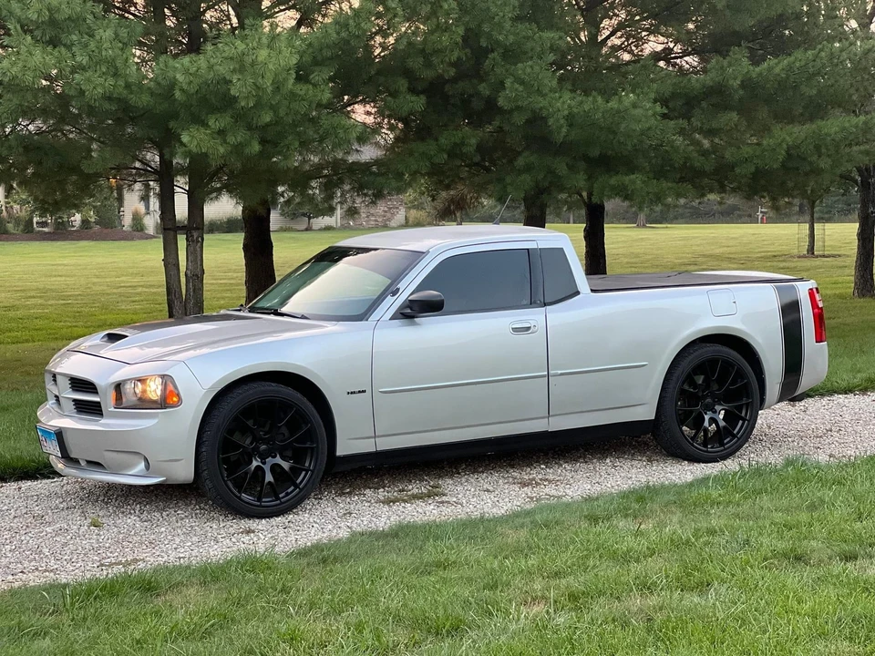 2010 Dodge Charger 6th Gen - Image 29 of 31