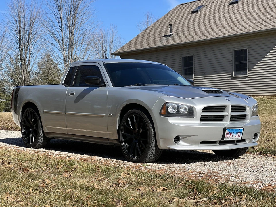 2010 Dodge Charger 6th Gen - Image 25 of 31