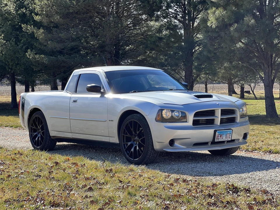 2010 Dodge Charger 6th Gen - Image 23 of 31