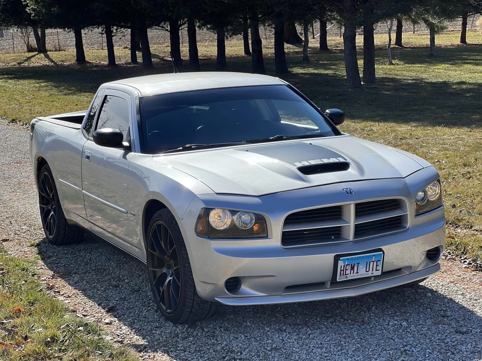 2010 Dodge Charger 6th Gen - Image 26 of 31