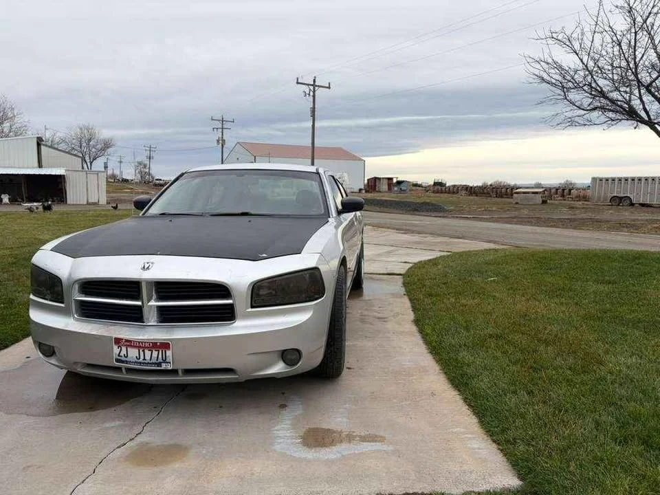 2010 Dodge Charger 6th Gen - Image 7 of 9