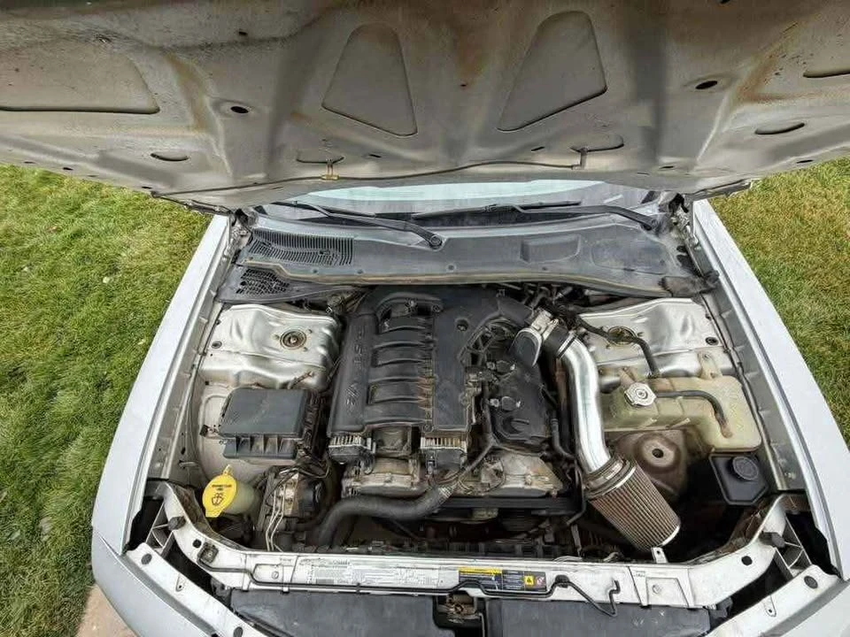 2010 Dodge Charger 6th Gen - Image 2 of 9
