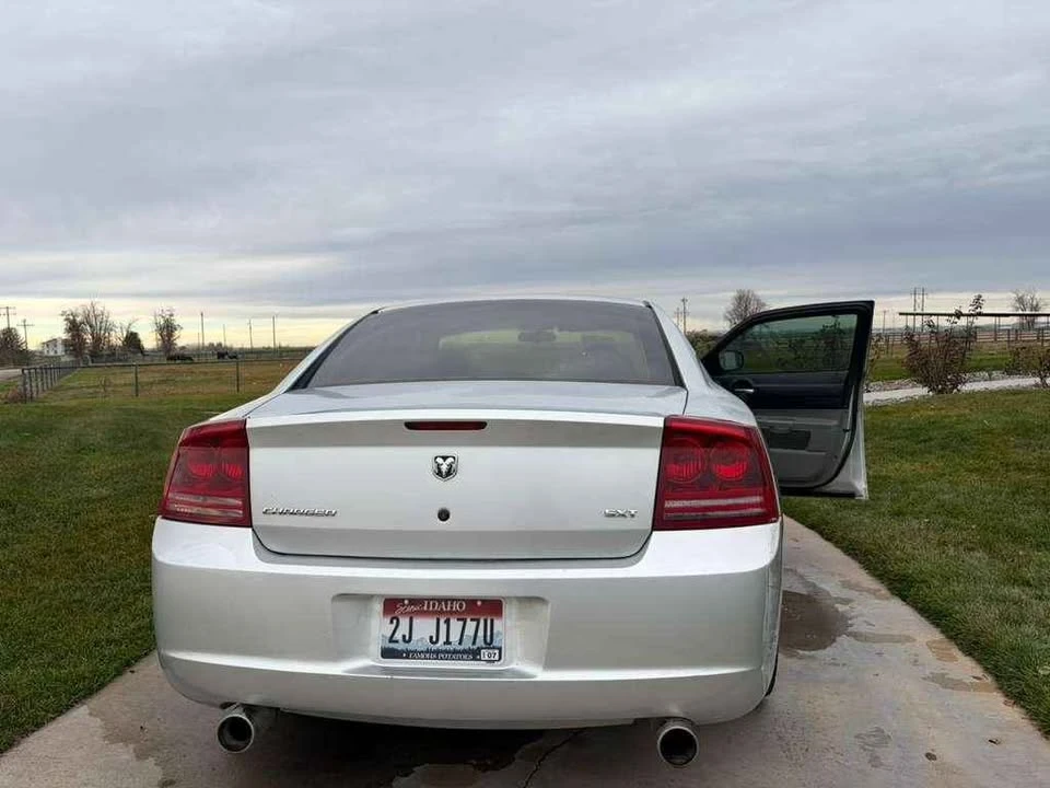2010 Dodge Charger 6th Gen - Image 9 of 9