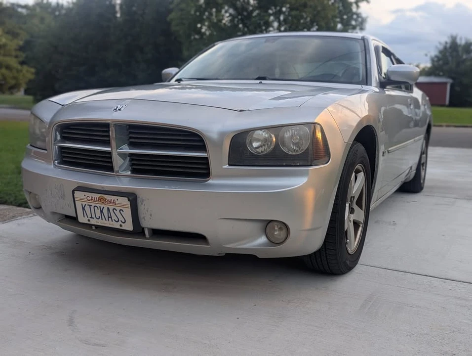 2010 Dodge Charger 6th Gen - Image 4 of 7