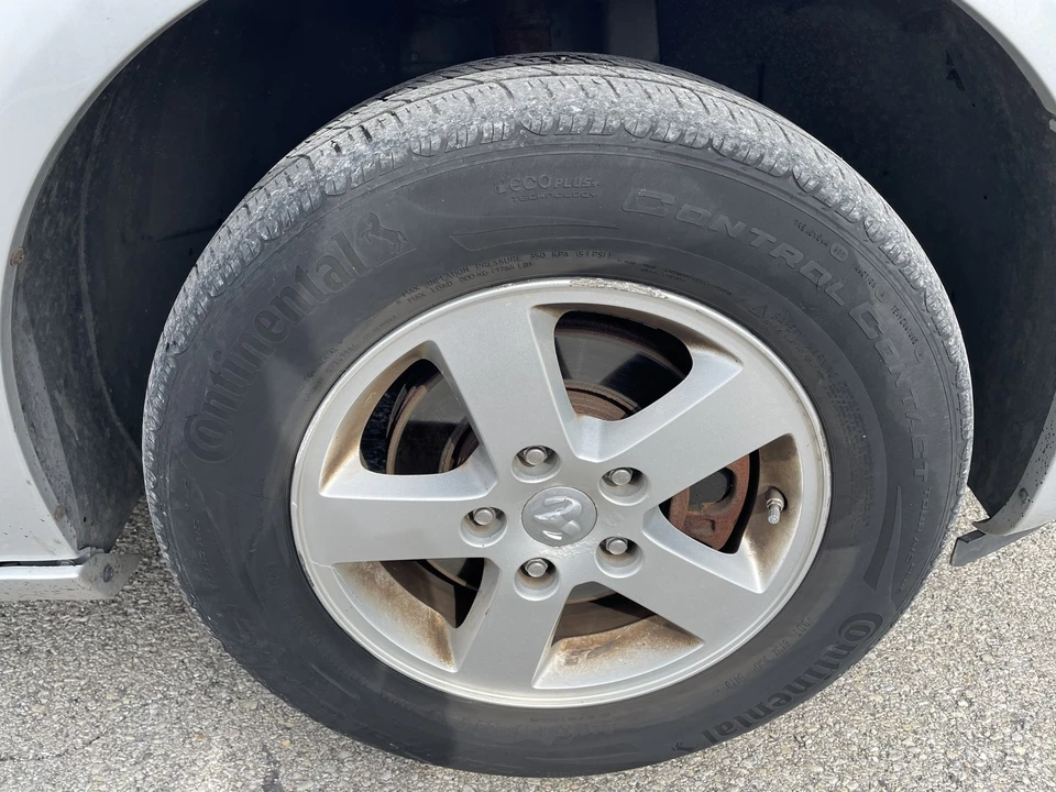 2010 Dodge Caravan - Image 10 of 21