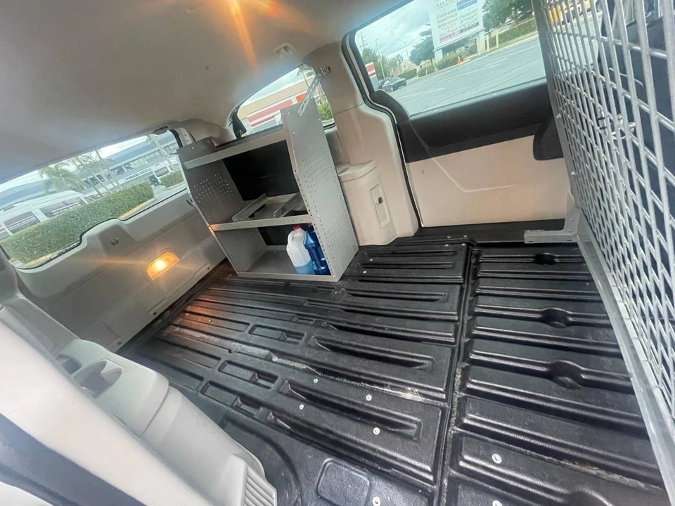 2010 Dodge Caravan - Image 5 of 14