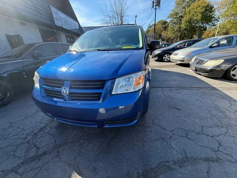 2010 Dodge Caravan - Image 2 of 12