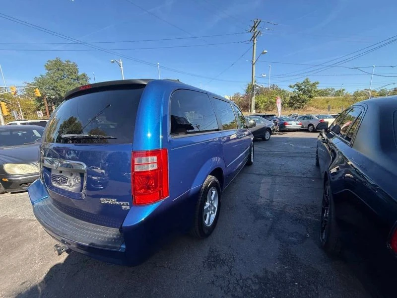 2010 Dodge Caravan - Image 9 of 12