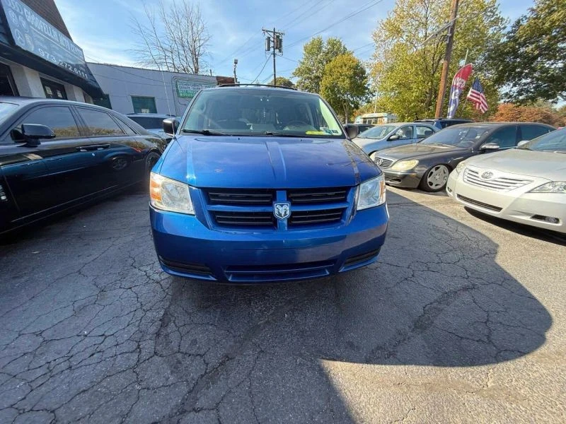 2010 Dodge Caravan - Image 3 of 12