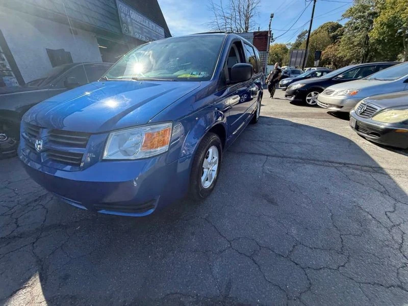 2010 Dodge Caravan - Image 4 of 12