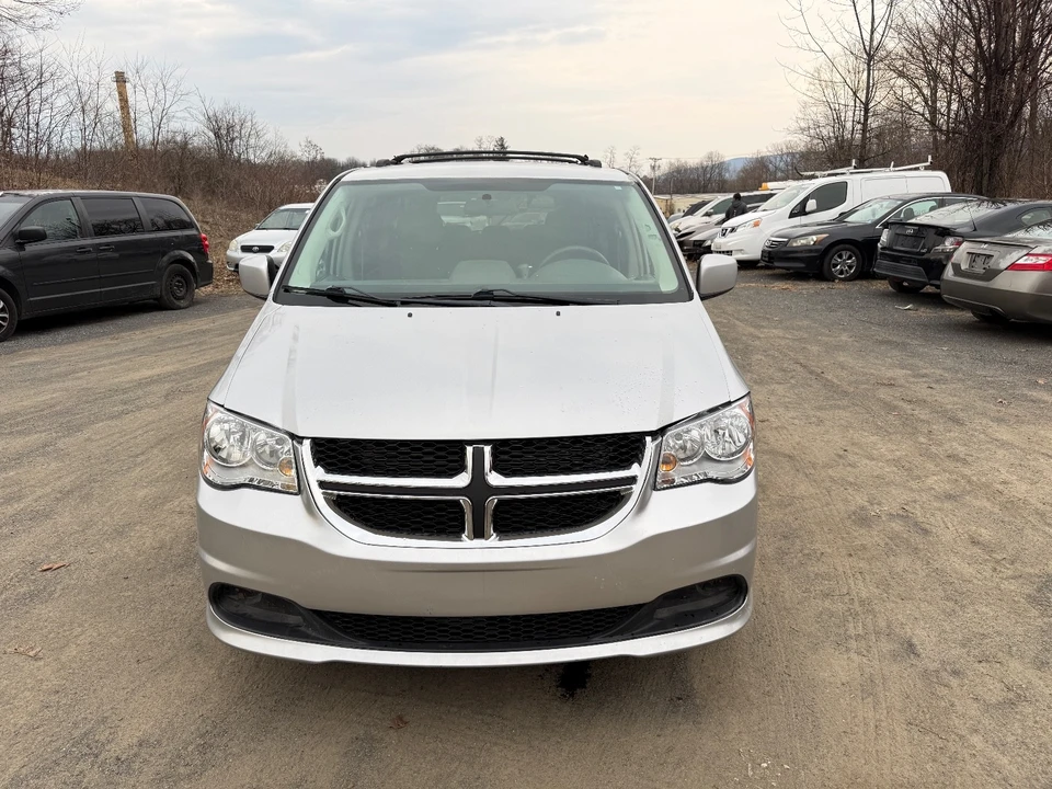 2010 Dodge Caravan - Image 5 of 19