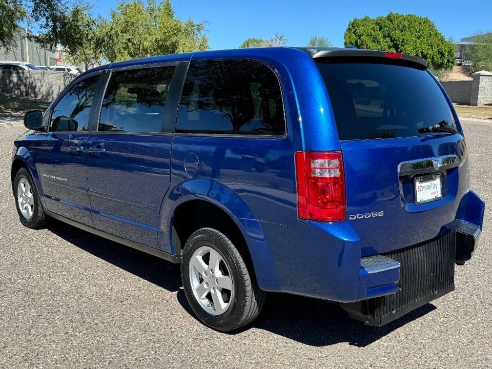 2010 Dodge Caravan - Image 14 of 16