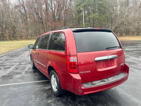 2010 Dodge Caravan - Image 6 of 20