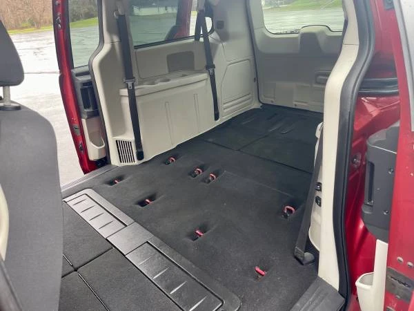 2010 Dodge Caravan - Image 15 of 20
