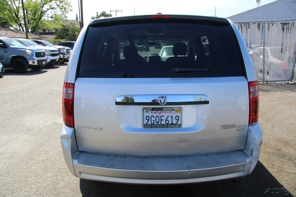 2010 Dodge Caravan - Image 7 of 24
