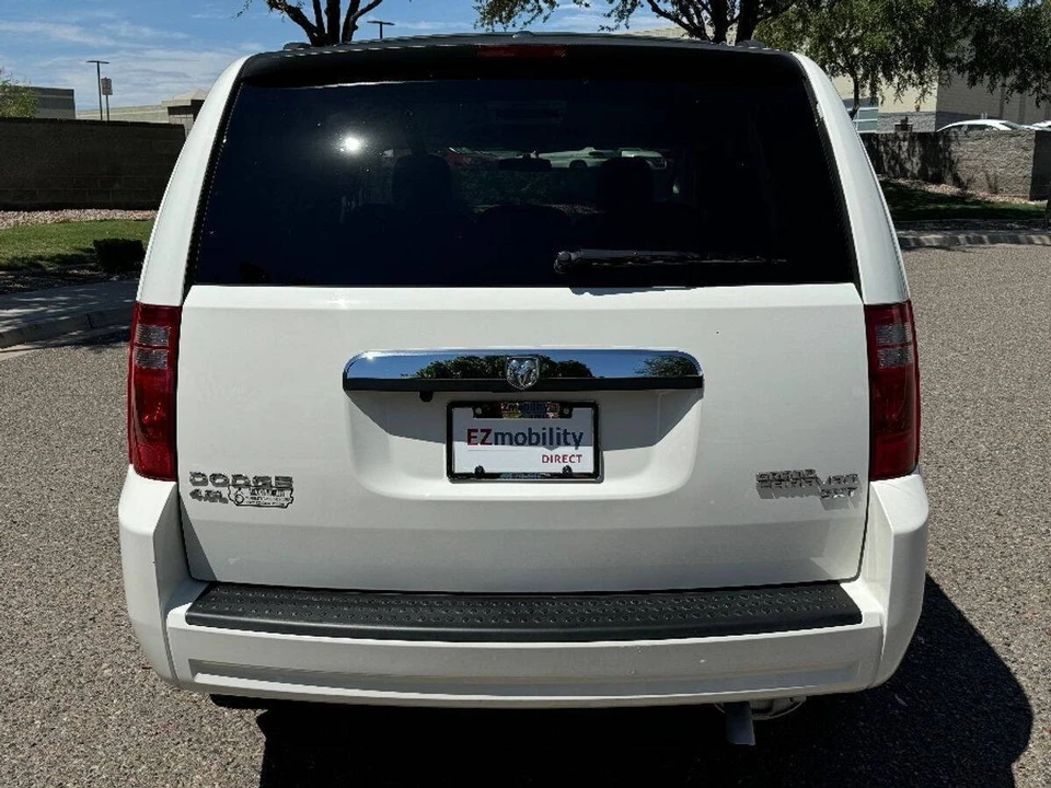 2010 Dodge Caravan - Image 14 of 15