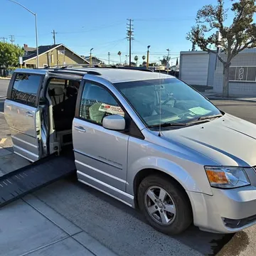 2010 Dodge Grand Caravan Wheelchair Van