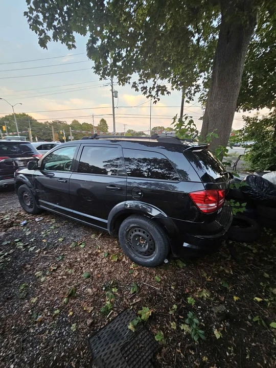 2010 Dodge Journey - Image 2 of 3