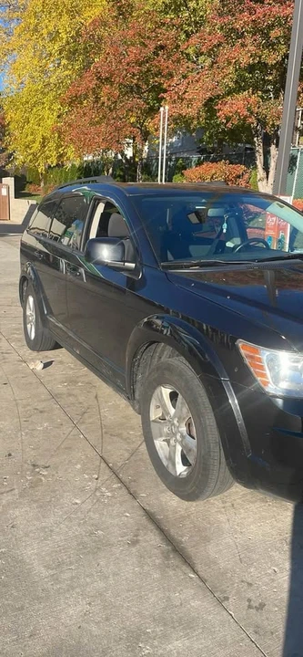 2010 Dodge Journey - Image 2 of 5