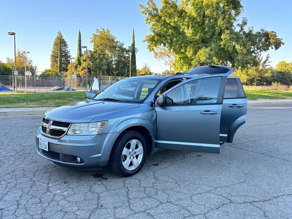 2010 Dodge Journey - Image 6 of 10