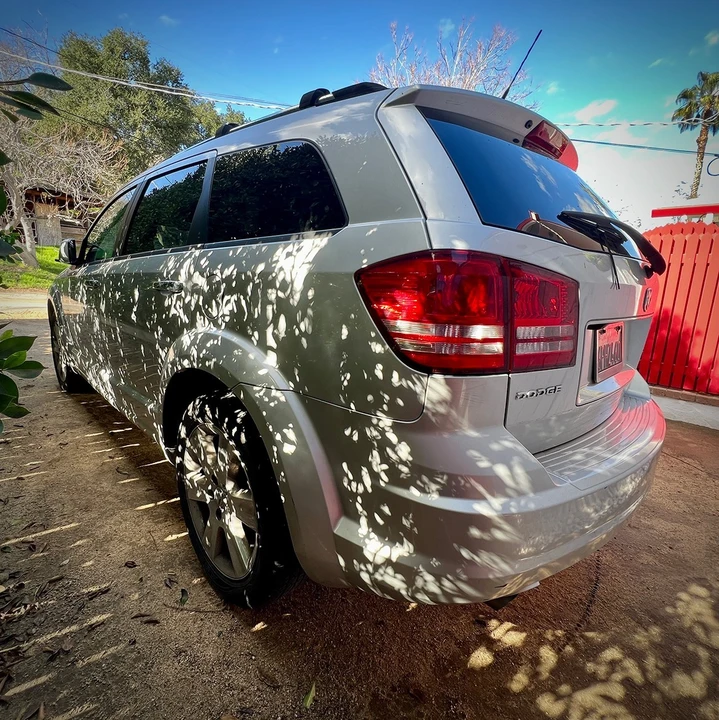 2010 Dodge Journey - Image 2 of 20