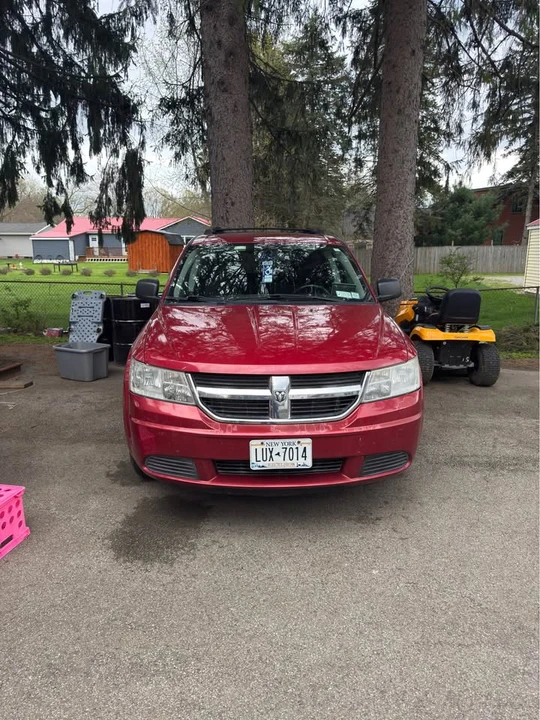 2010 Dodge Journey - Image 2 of 11