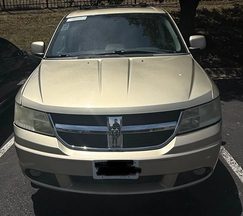 2010 Dodge Journey - Image 2 of 8