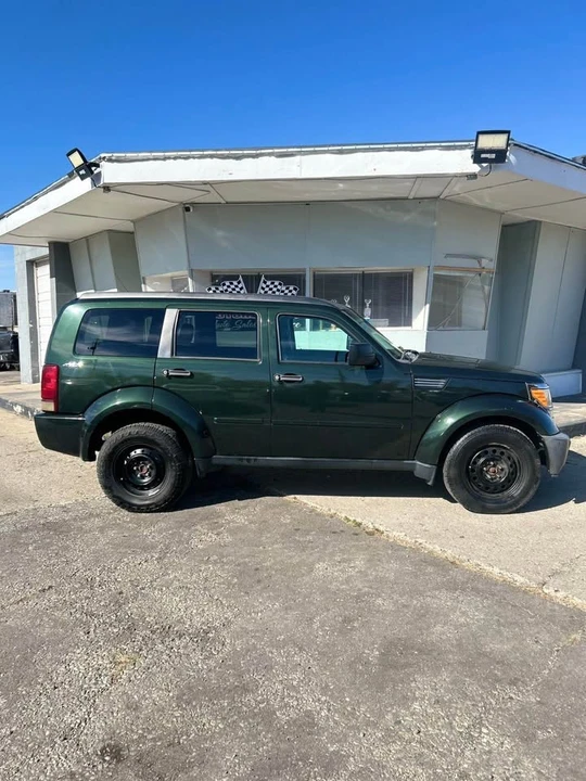 2010 Dodge Nitro - Image 4 of 10