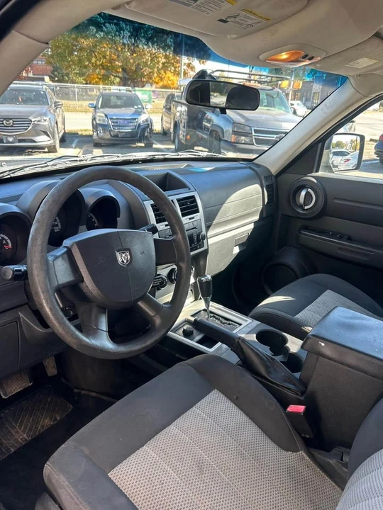2010 Dodge Nitro - Image 6 of 10