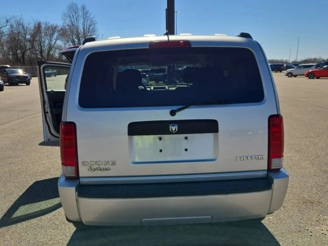 2010 Dodge Nitro - Image 4 of 7