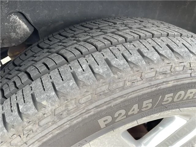 2010 Dodge Nitro - Image 14 of 21